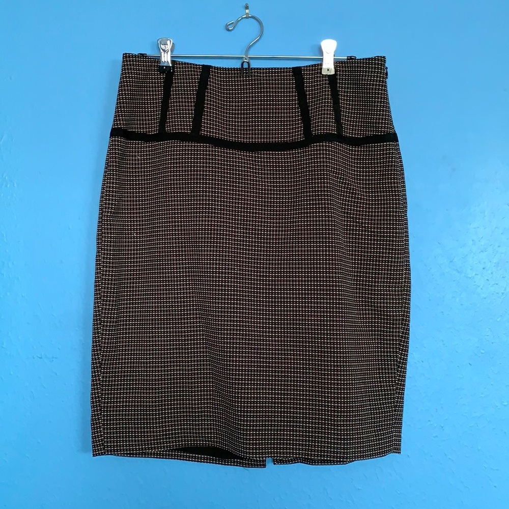 THE LIMITED Black and White Tiny Polka Dot Pattern Pencil Skirt